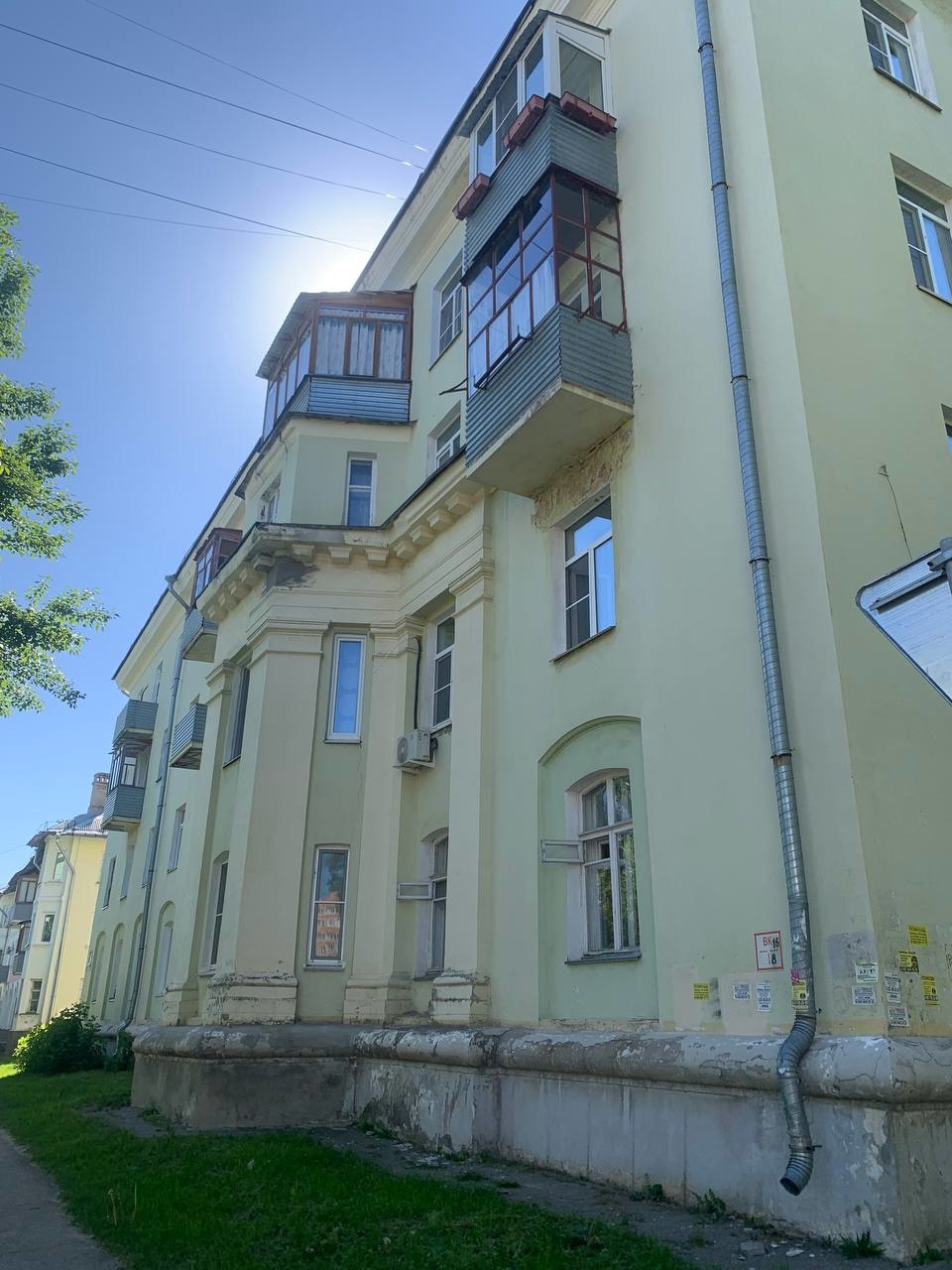 Продам трёхкомнатную квартиру

