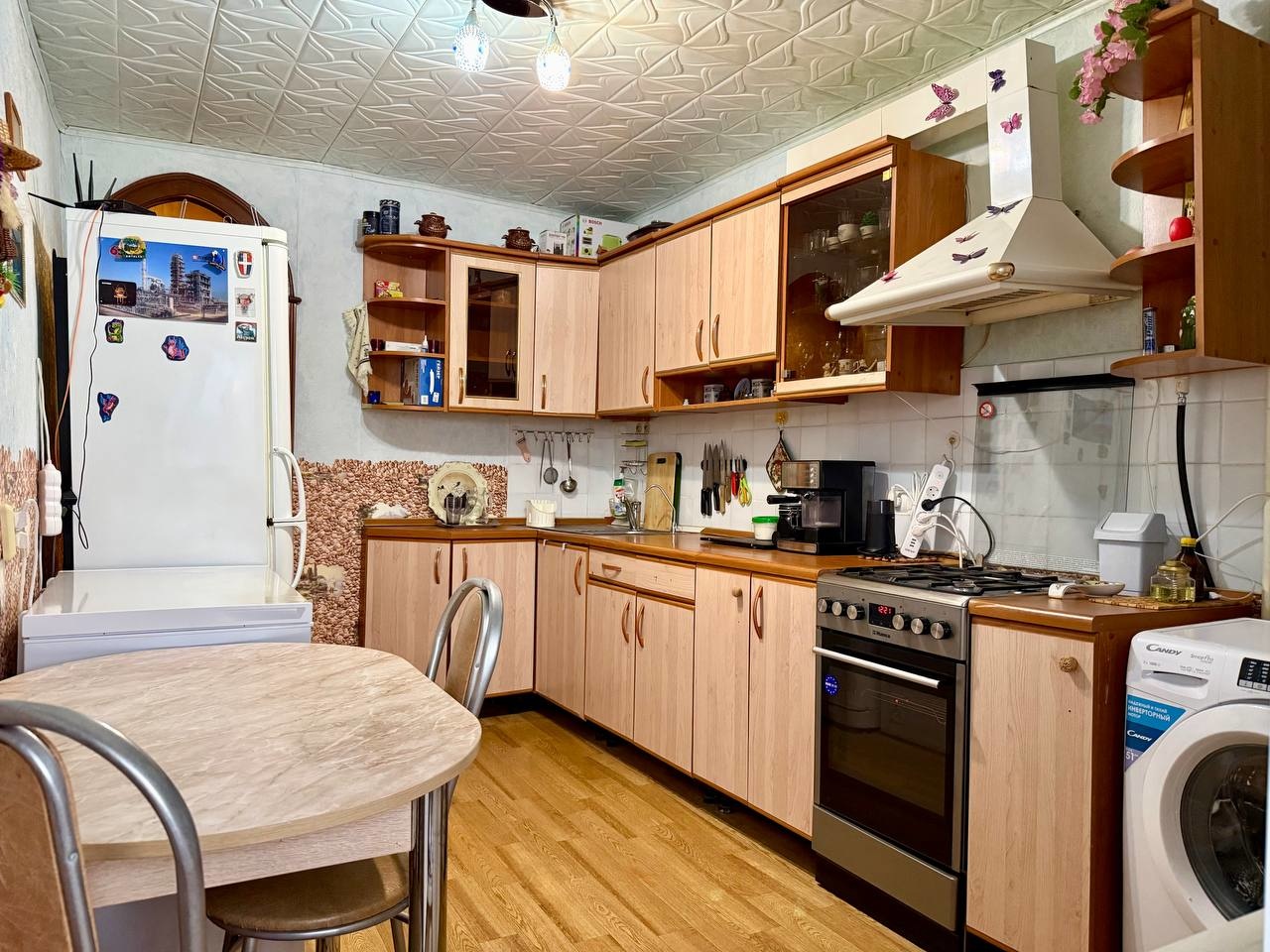 2-к квартира S=46m2 8/9эт. Кстово г.о.Нижний Новгород ул.Ступишина,1А

Выставляется на продажу 2-к квартира 46m2 г.Кстово ул. Ступишина,1А
▫️Квартира с комфортной планировкой  
• кухня 9m2
• изолированные комнаты (кондиционер)
• лоджия с выходами из кухни и зала - тройные стеклопакеты  
• Двор с обо