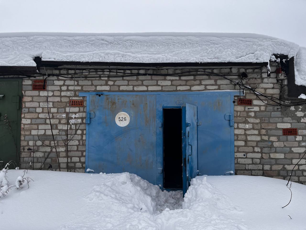 Продается гараж в ГК «Автолюбитель»

? Расположение — центральная линия, удобный подъезд
? Площадь — 25 м²
? Удобства — яма для ремонта автомобиля
? Дополнительно — большой сухой погреб для хранения
? Документы — все оформлены, без долгов и обременений


Идеальный вариант для надежного хранения и ре