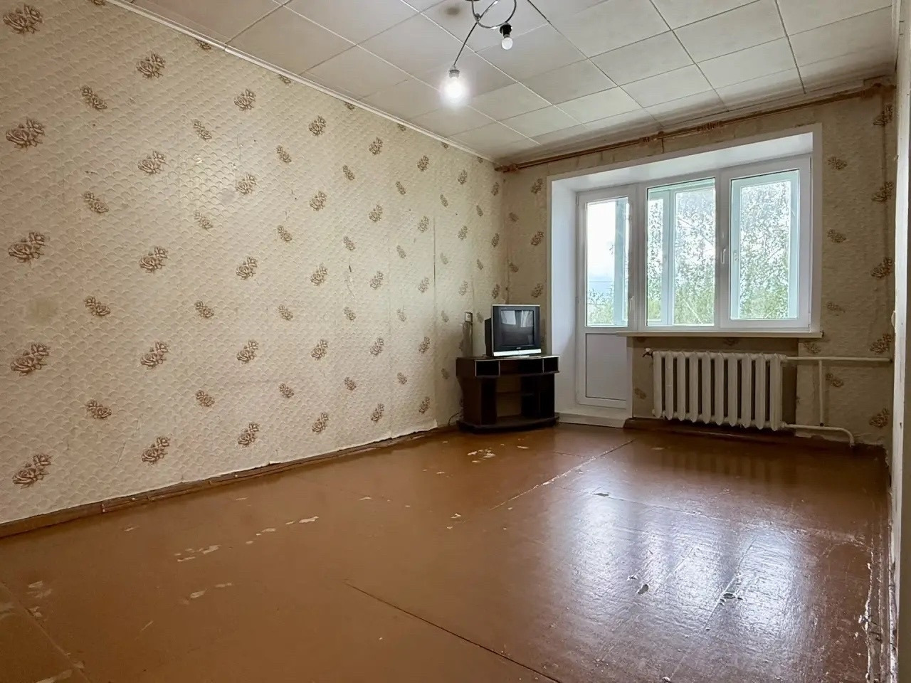 Отличное предложение для зрелой семьи!
В продаже 3-к квартира S=51,4m2 5/5эт в г.Лысково Нижегородская обл. ул.Крылова,30

▫️В квартире требуется ремонт 

- в зале и на лоджии установлены пластиковые окна 

▫️Хорошее местоположение дома, рядом:
- детские садики: 13,16
- школа,5
- магазины 
- стомато